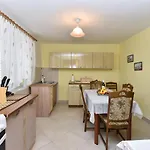 House 1009