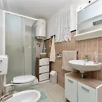 House 1009 Ferienhaus Smoljanci